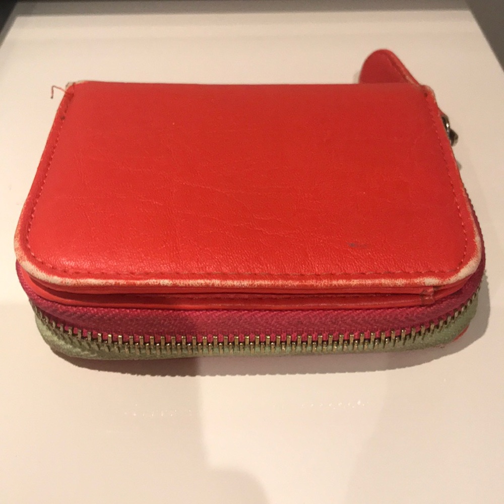 Pink Wallet - Picture 2 of 5